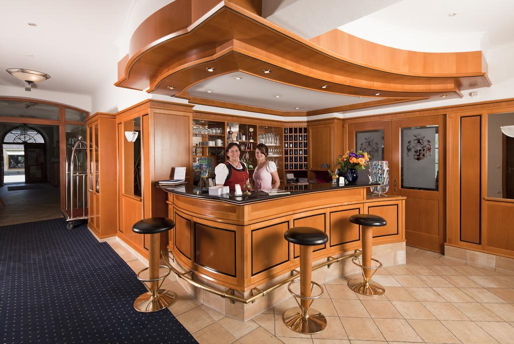 Hotel Angerbraeu Мурнау-ам-Штаффельзее Экстерьер фото