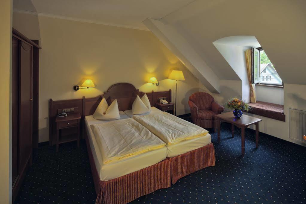 Hotel Angerbraeu Мурнау-ам-Штаффельзее Экстерьер фото